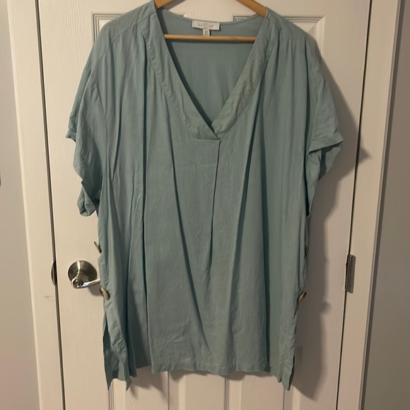 new directions Tops - New Direction Plus Size Top with Side Buttons